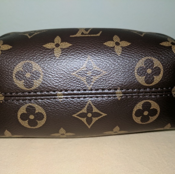 Authentic Louis Vuitton Nano Turenne - Picture 2 of 8